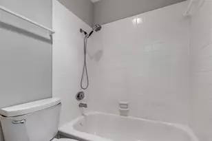 9707 Richmond Ave, Houston, TX 77042 - Photo 24