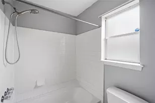2907 W Greens Rd, Houston, TX 77067 - Photo 16
