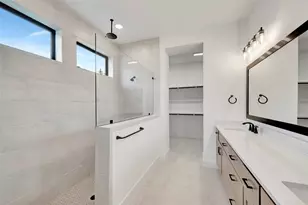 16006 Rich Ct, Conroe, TX 77302 - Photo 36