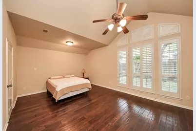 28010 Hollyfare Drive, Katy, TX 77494 - Photo 32