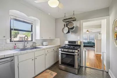 312 Graceland Street, Houston, TX 77009 - Photo 8