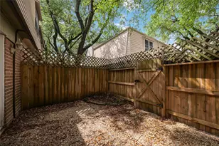 5223 Arboles Dr, Houston, TX 77035 - Photo 24