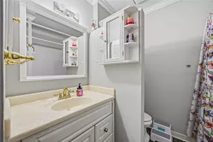 5223 Arboles Dr, Houston, TX 77035 - Photo 18