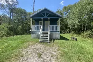 129 Shoreline Dr, Cleveland, TX 77327 - Photo 2