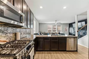 14810 Ruddy Duck Ln, Houston, TX 77049 - Photo 8