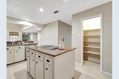 4330 Shady Springs Drive, Seabrook, TX 77586 - Photo 16