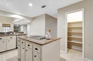 4330 Shady Springs Dr, Seabrook, TX 77586 - Photo 16