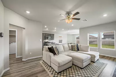 5333 Samuel Run, Bryan, TX 77807 - Photo 4