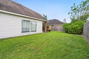 1484 Allison St, Alvin, TX 77511 - Photo 36