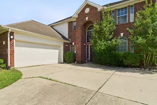 1484 Allison St, Alvin, TX 77511 - Photo 2