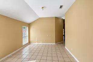 2206 Friarwood Trail, Houston, TX 77339 - Photo 6