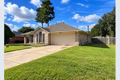 2206 Friarwood Trail, Houston, TX 77339 - Photo 2