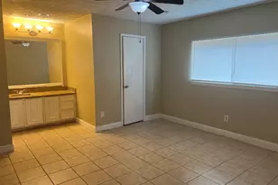 10927 Wilkenburg Dr, Houston, TX 77086 - Photo 10