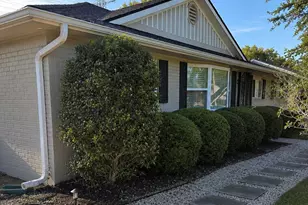 10303 Greenwillow Dr, Houston, TX 77035 - Photo 1