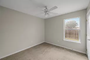 1304 E Polk Ave, Victoria, TX 77901 - Photo 14