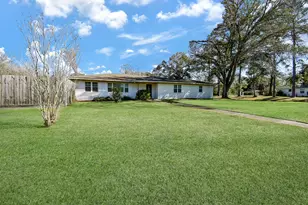 2146 17th St, Hempstead, TX 77445 - Photo 4