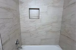 1003 Linden St, La Marque, TX 77568 - Photo 14