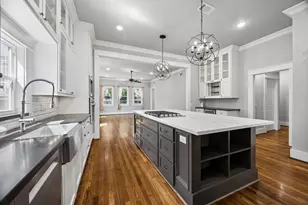 821 E 26th St, Houston, TX 77009 - Photo 14
