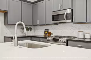 1208 E 26th St, Houston, TX 77009 - Photo 6