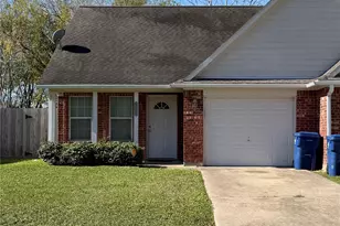 2401 24th St N, Texas City, TX 77590 - Photo 1