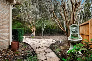 146 E Northcastle Cir, The Woodlands, TX 77384 - Photo 40