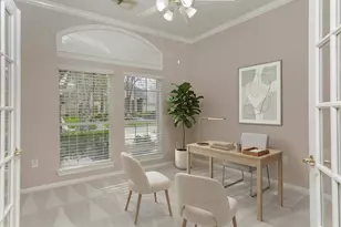 146 E Northcastle Cir, The Woodlands, TX 77384 - Photo 6