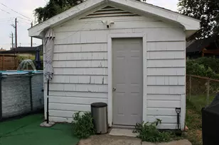 1238 Common Park Dr, Houston, TX 77009 - Photo 36