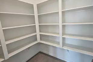 15 Robin Ct, Angleton, TX 77515 - Photo 4