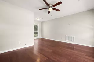 2318 Pecan St, Dickinson, TX 77539 - Photo 8