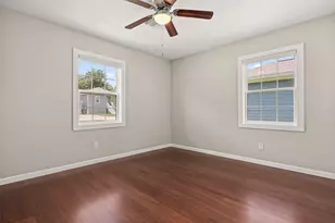 2318 Pecan St, Dickinson, TX 77539 - Photo 14