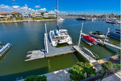 313 Harborside Circle, Kemah, TX 77565 - Photo 34