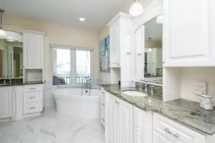 313 Harborside Cir, Kemah, TX 77565 - Photo 20