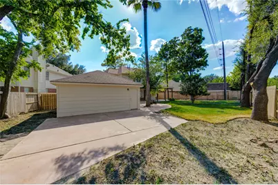 8918 Burleson Court, Houston, TX 77064 - Photo 38