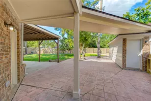 8918 Burleson Ct, Houston, TX 77064 - Photo 32