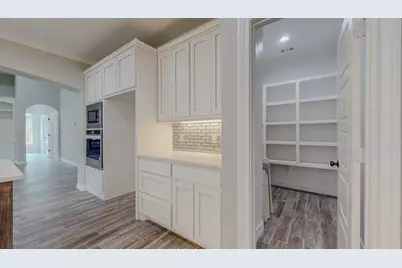 8360 Chappell Hill Drive, Beaumont, TX 77713 - Photo 18