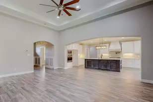 8360 Chappell Hill Dr, Beaumont, TX 77713 - Photo 2