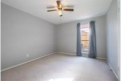 10215 Kirkwren Drive, Houston, TX 77089 - Photo 20