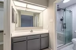 10215 Kirkwren Dr, Houston, TX 77089 - Photo 16