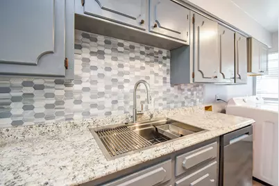 5202 Arboles Drive #3, Houston, TX 77035 - Photo 12
