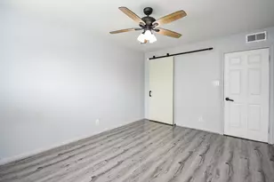 5202 Arboles Dr, Houston, TX 77035 - Photo 16