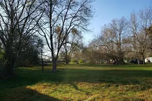 8106 Betty Boop St, Houston, TX 77028 - Photo 6