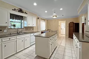 6203 Fairway Oaks Ct, Spring, TX 77379 - Photo 8