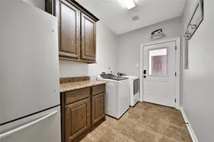 2398 Settler's Way Dr, Sealy, TX 77474 - Photo 30