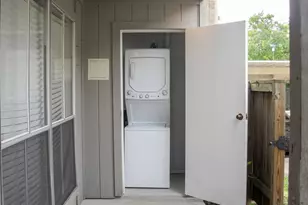 3919 Fairmont Pkwy, Pasadena, TX 77504 - Photo 6