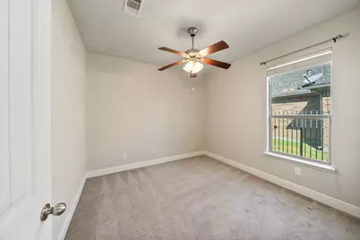 184 W Heritage Mill Circle, Tomball, TX 77375 - Photo 4