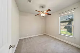 184 W Heritage Mill Cir, Tomball, TX 77375 - Photo 4