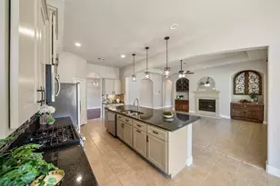 184 W Heritage Mill Cir, Tomball, TX 77375 - Photo 14