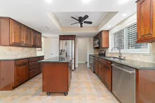 3215 Park Garden Dr, Kingwood, TX 77339 - Photo 14