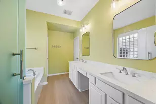 2843 Five Oaks Dr, Missouri City, TX 77459 - Photo 20