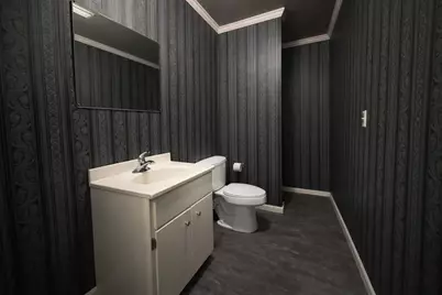 217 N Houston, Wharton, TX 77488 - Photo 8